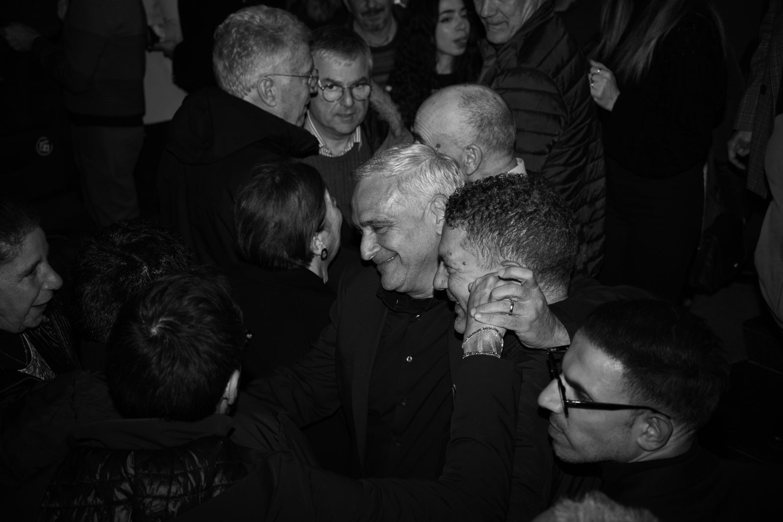 Foto di gruppo della coalizione al comitato